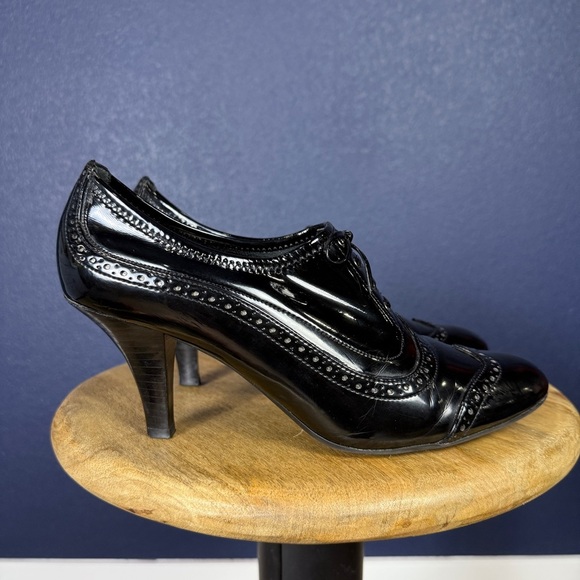 Franco Sarto Black Patent Leather Brogue Heels Oxford Pumps, Size 10 - Picture 4 of 8